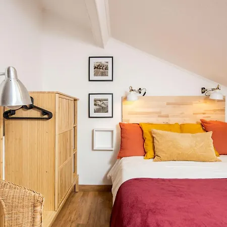 Lapa 3bdr Duplex W/ Balcony By Lovelystay Lizbona