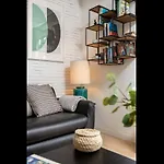 アパート Lapa 3bdr Duplex W/ Balcony By Lovelystay リスボン