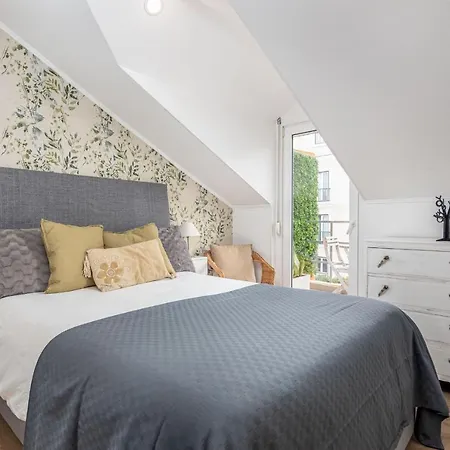 Lapa 3bdr Duplex W/ Balcony By Lovelystay * Lissabon