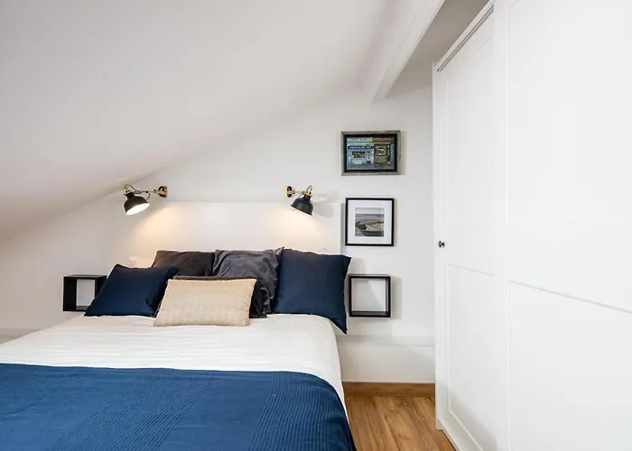 Lapa 3bdr Duplex W/ Balcony By Lovelystay Appartement *