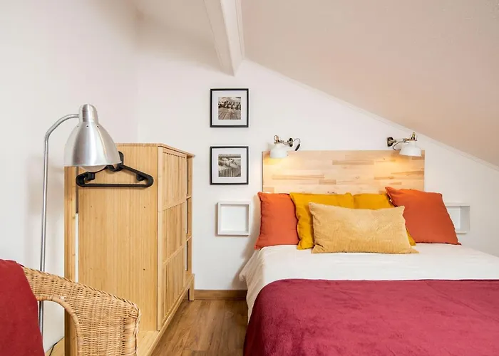 Lapa 3bdr Duplex W/ Balcony By Lovelystay Lissabon