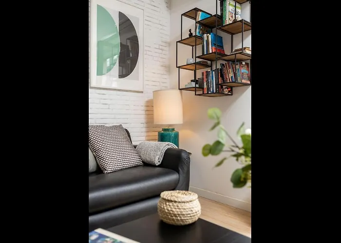 Appartement Lapa 3bdr Duplex W/ Balcony By Lovelystay Lissabon