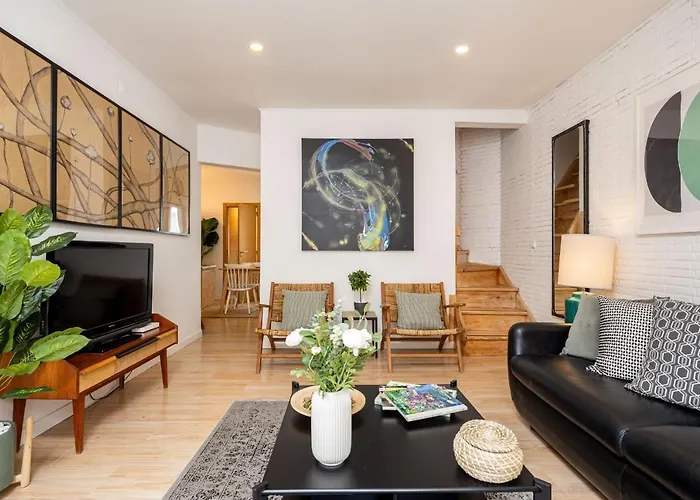 Appartement Lapa 3bdr Duplex W/ Balcony By Lovelystay